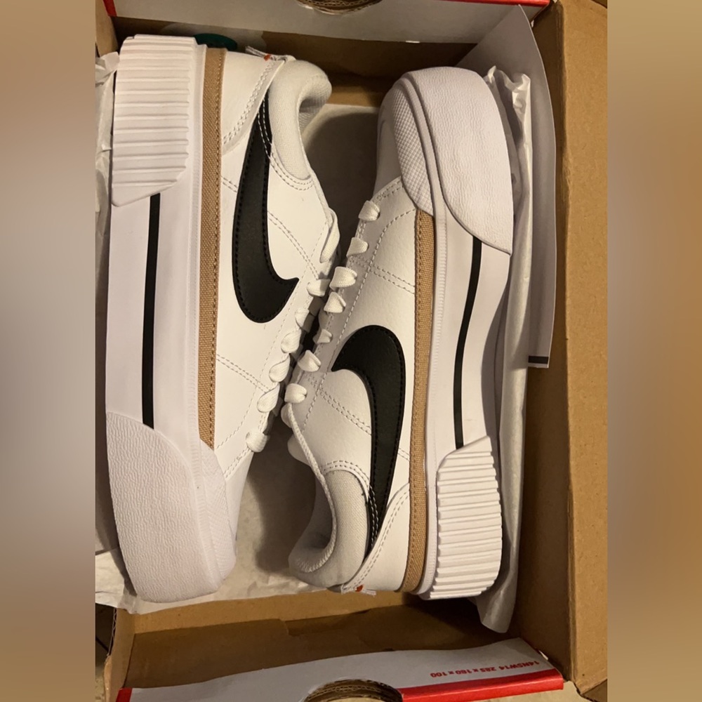Nike Court Legacy Lift